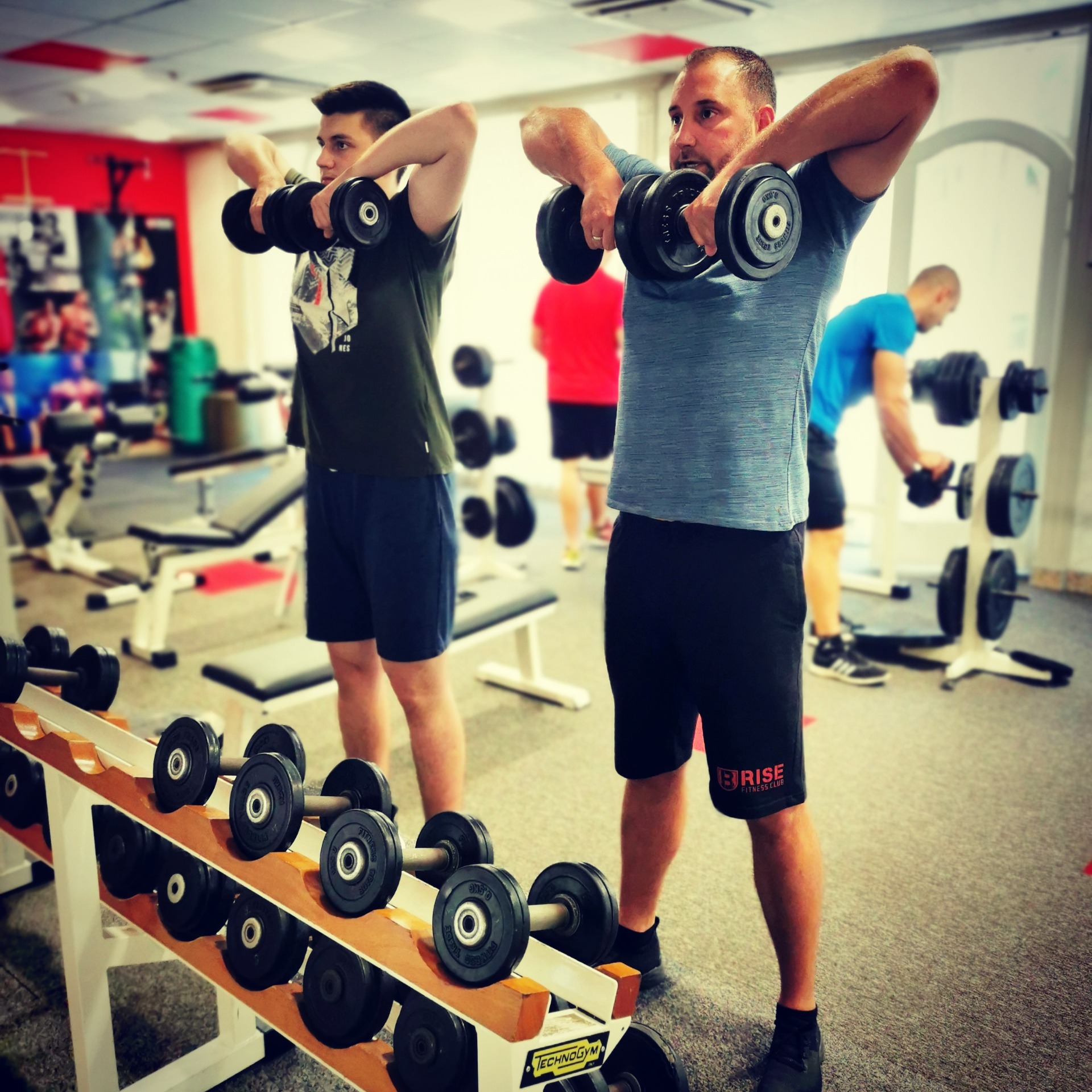 Turcsek Zoltán - Testnevelő tanár, Személyi edző, Labdarúgó edző. TRX Suspension Trainer, SMR System Trainer