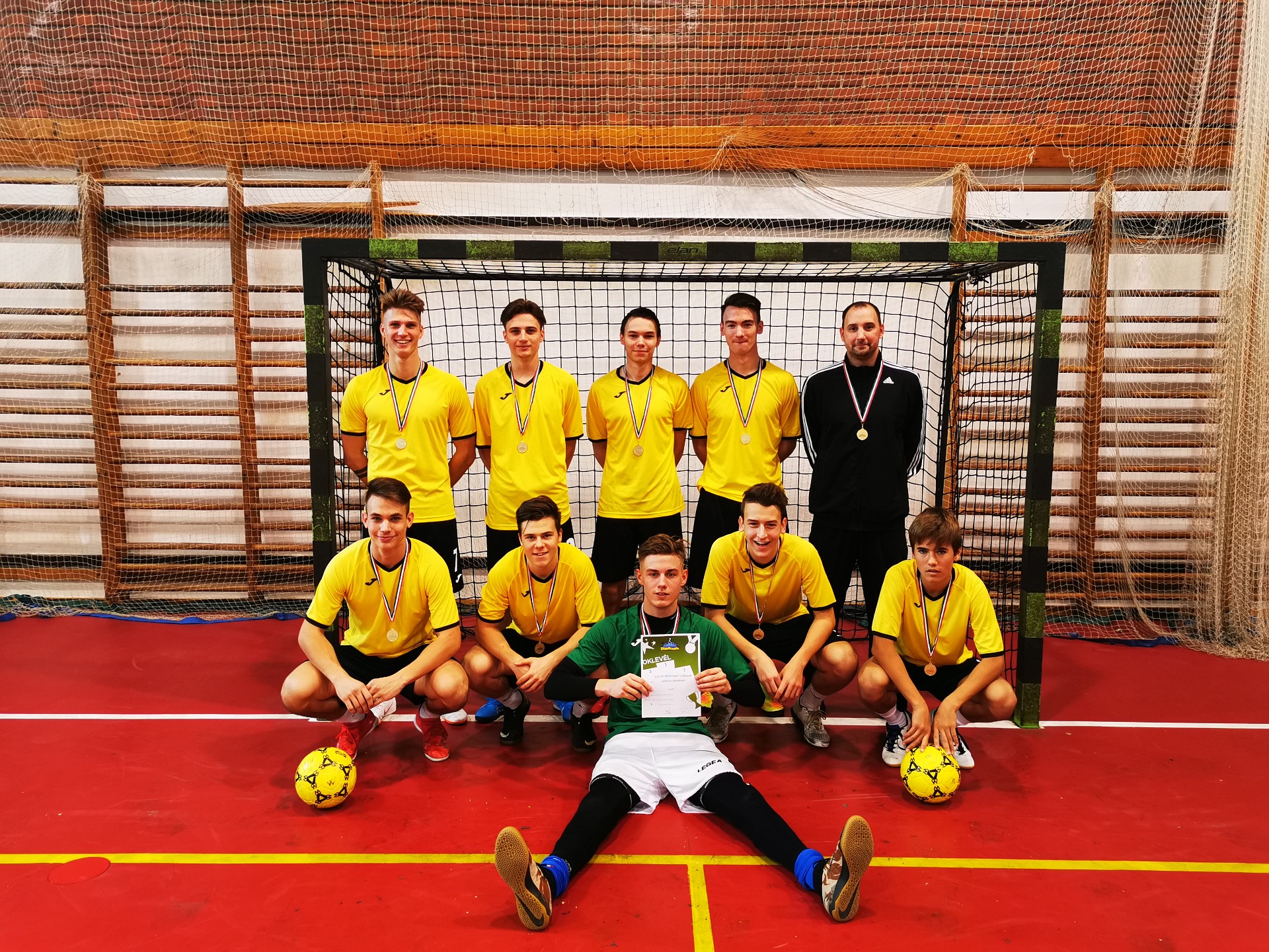 2019/2020. évi DIÁKOLIMPIA MEGYEI GYŐZTES FUTSAL CSAPATA